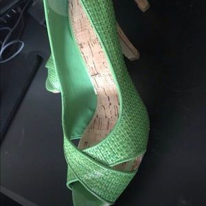 Nine West Peep toe Heels size 6.5